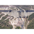 Aspecto de la presa cuando se reiniciaron las obras en 2013.-S. OTERO