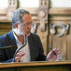 Manuel Saravia durante una de sus intervenciones en el pleno del Ayuntamiento-Ical