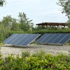 En la imagen pueden verse dos de las placas solares fotovoltaicas ‘Smart Solar’.-IBERDROLA