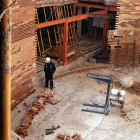 Obras en el Patio de Armas del Castillo de Fuensaldaña para la construcción del Hecimiclo-Archivo de las Cortes