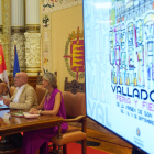Presentación del programa de Ferias y Fiestas de Valladolid por el alcalde Jesús Julio Carnero, acompañado por la concejala de Educación y Cultura, Irene Carvajal, y por la concejala de Turismo, Eventos y Marca Ciudad, Blanca Jiménez. ICAL