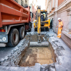Incio del sondeo arqueológico en la calle Jesús para las obras del aparcamiento de la Plaza Mayor.-PABLO REQUEJO