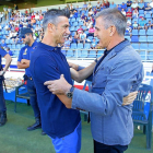 Martí y Herrera se saludan antes del encuentro.-ARABA PRESS