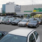La ampliación está proyectada en el aparcamiento de Vallsur.-J. M. Lostau