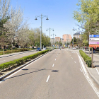 Avenida Sánchez Arjona, en su arranque desde el puente Adolfo Suárez. GGL SW