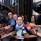 La concejala electa de Sí se Puede Valladolid, Charo Chávez, propuso hoy al candidato socialista, Óscar Puente, la creación de una mesa de intermediación hipotecaria para evitar los desahucios en la ciudad como parte de las propuestas que la nueva formaci-Ical