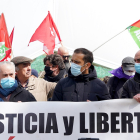 El Movimiento Solidario con el Sáhara Occidental en Castilla y León y la Delegación del Frente Polisario en la Comunidad en la concentración.- ICAL