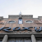 Fachada de los cines Roxy, donde se instalará el casino-Pablo Requejo