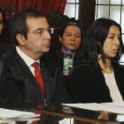 Las tres acusadas durante la última sesión de la vista del jucio celebrada hoy en la Audiencia Provincial de León.-ICAL