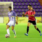 Lichnovsky -con el balón-, uno de los extranjeros del Valladolid 16-17.-BALCAZA