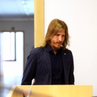 El secretario general de Podemos y portavoz en las Cortes de Castilla y León, Pablo Fernández, ofrece una rueda de prensa para tratar cuestiones de actualidad política-ICAL
