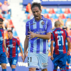 Míchel lamenta una ocasión fallada ante el Levante.-ARABA PRESS