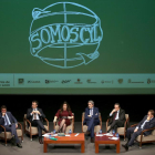 Pablo Lago (El Mundo de Castilla y León); Eduardo Baamonde (Cajamar); Imelda Rodríguez (UEMC); Jesús Presa (Renault); Mario Amilivia (Consejo Consultivo de Castilla y León) y Tomás Castro (Conetic).-ICAL