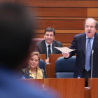 El presidente de la Junta, Juan Vicente Herrera, durante su intervención en el Pleno de las Cortes de Castilla y León-ICAL