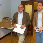 Jesús Julio Carnero y Conrado Íscar, ayer, en la sede provincial del Partido Popular.-ICAL