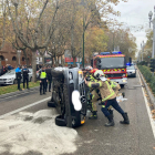 Accidente de tráfico en el paseo Zorrilla en el que una persona resultó herida. - ICAL