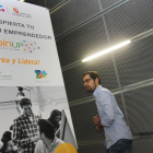 El director general de Juventud, Eduardo Carazo, un acto para impulsar el espíritu emprendedor.-ICAL