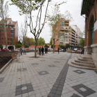Plaza de San Nicolás, con el colegio Isabel la Católica a la derecha, tras las obras. |   E. M.