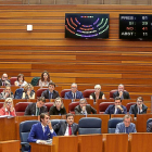 Un momento de las votaciones del  Pleno celebrado ayer.-ICAL