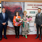 Pilar Pérez de Albéniz recoge el premio Fundación UEMC a una vida dedicada al vino. - E.M