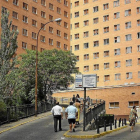 Fachada exterior del Hospital Clínico Universitario de Valladolid, donde ayer fue reconocida la niña de un año.-ICAL