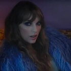 Taylor Swift en el vídeo de Lavender Haze -E.M