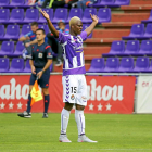 Moreno se lamenta en una jugada durante los únicos 16 minutos que ha jugado en Liga frente al Oviedo.-Real Valladolid.