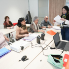 Clase de inglés en el centro de vida activa de Parquesol, imagen de archivo.- J.M. LOSTAU