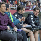 Rubi, a la izquierda, junto a su grupo durante el partido contra el Girona-LOF