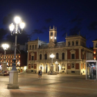 Valladolid se apaga por el ahorro energético. J. M. LOSTAU