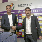 Gaizka Garitano y Braulio Vázquez, durante la presentación de aquél como entrenador blanquivioleta.-Balcaza