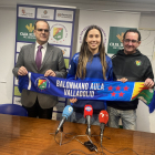 Cayetano Cifuentes, Martina Romero y Miguel Ángel Peñas, en la presentación de la joven jugadora argentina. / G. VELASCO