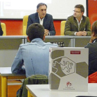 Portugal, durante la inauguración del Curso de Entrenadores en la Federación; a la derecha, Javier Baraja.-E.M.