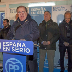 Herrera arropó a los candidatos por Valladolid en la calle Santiago.-P. Requejo