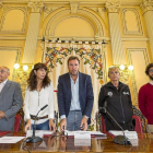José Luis Bellido, Ana Redondo, Óscar Puente, Julia González y Carlos Castro durante el balance de fiestas.-M.Á. Santos