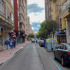 Calle de Velardes en el Barrio de San Juan. -J.M. LOSTAU