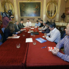 Reunión del comité de empresa de Campofrío con los responsables del Ayuntamiento de Burgos en la que participan todos los grupos municipales-Ical