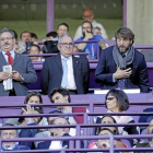 Suárez y el presidente de Osasuna, Sabalza.-P.R.