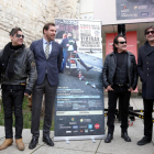 El alcalde de Valladolid, Óscar Puente, y la concejala de Cultura y Turismo, Ana Redondo, presentan el cartel y spot publicitario de la Fiesta de la Moto, acompañados por los integrantes de la banda de música Burning-Ical