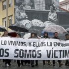 Varios ex alumnos del Seminario La Bañeza, en la manifestación del pasado sábado en Astorga.-ICAL