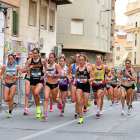 Ángela Viciosa, en el centro, durante la prueba de 10K