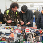 Feria del coleccionismo en La Plaza de Portugalete.