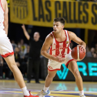 Natan Hoover, con la camiseta de Instituto en Argentina.