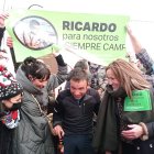 El burgalés Ricardo Ramos Rilova, El gigante de Villegas celebrando con sus amigos el subcampeonato de España que alcanzó en Tabanera de Cerrato.