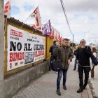 El presidente del comité de empresa de Bimbo, Félix Fernández, explica los detalles de la asamblea de trabajadores de la compañía en Valladolid.