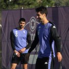 De la Hoz y Cenk entrenan con el grupo