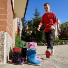 Recogida de botas de agua y calcetines en el colegio María Teresa Íñigo de Toro para enviar a los afectados por la DANA de Valencia