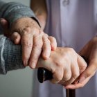 Una imagen de archivo de ayuda a domicilio