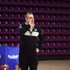 Iñaki Martín conversa con el americano Demers en su primer entrenamiento al frente del Real Valladolid