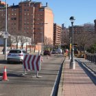 Carril cortado por las obras de la plaza Juan de Austria de Valladolid.